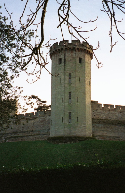 warwick castle 2001-12-28 02e.jpg