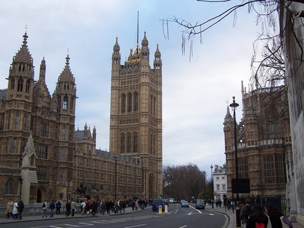 houses of parliament 2004-12-30 07e